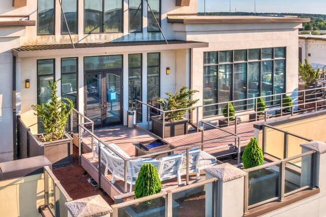 5 Thousand Town in Jacksonville, FL - Building Photo - Building Photo