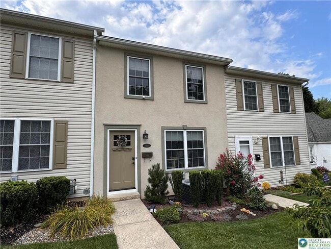 property at 2119 Walnut St