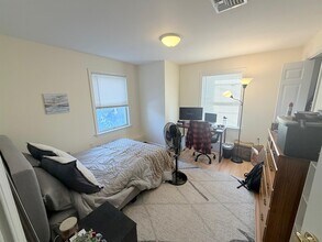 3 Kent Ct, Unit 4 in Somerville, MA - Building Photo - Building Photo