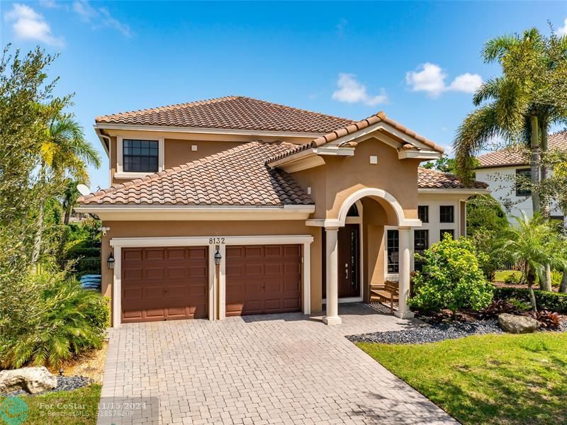 8132 Bradford Way in Parkland, FL - Building Photo
