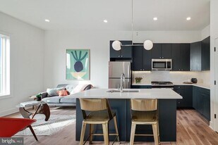 1822 N Front St in Philadelphia, PA - Building Photo