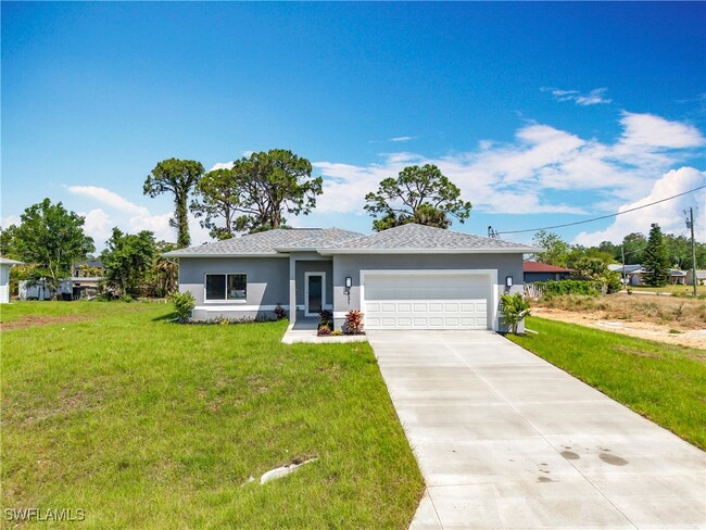 831 Wabash St in Lehigh Acres, FL - Building Photo - Building Photo