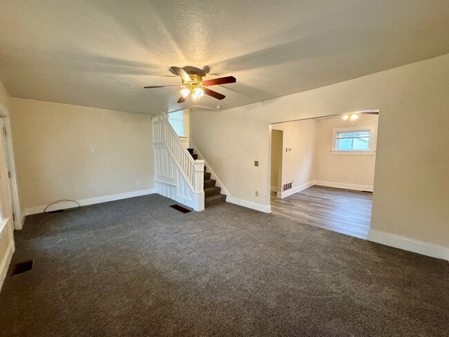 2442 16th St NE in Canton, OH - Building Photo - Building Photo