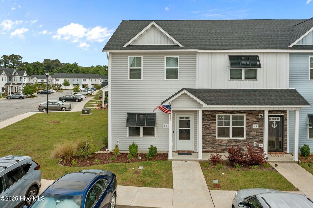 63 Outrigger Dr in Swansboro, NC - Building Photo
