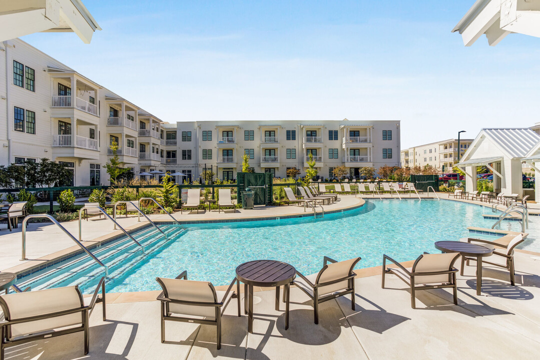 Town Center at Berry Farms in Franklin, TN - Foto de edificio