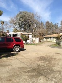 Rebecchi Park in Firebaugh, CA - Foto de edificio - Building Photo