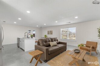 1132 B N Hwy in Wichita Falls, TX - Building Photo - Building Photo