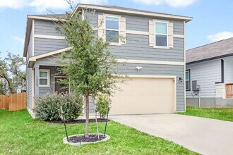 14543 Camino Wy in San Antonio, TX - Building Photo - Building Photo