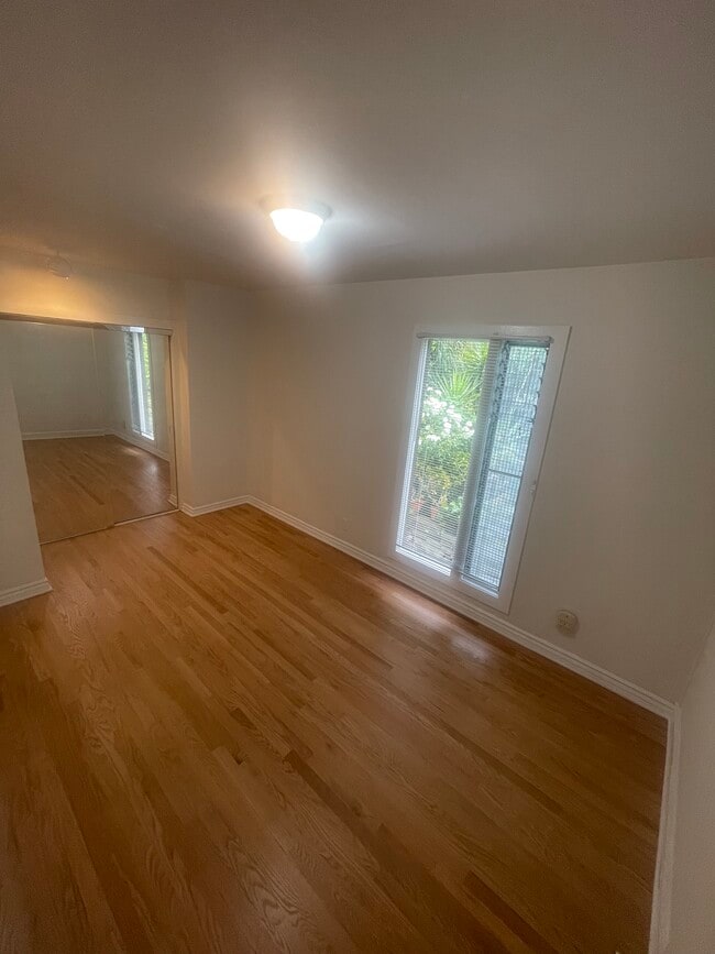 1416 Stanford Dr, Unit A in Glendale, CA - Foto de edificio - Building Photo