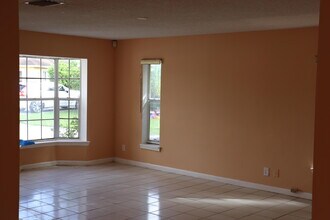 10066 Boynton Pl Cir in Boynton Beach, FL - Foto de edificio - Building Photo