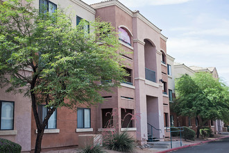 Chandler Gardens in Chandler, AZ - Foto de edificio - Building Photo