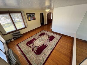 75 Brefni St in Amityville, NY - Building Photo - Building Photo