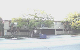 320 E Del Mar Blvd Apartments