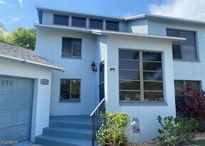 5828 Littlestone Ct in North Fort Myers, FL - Building Photo