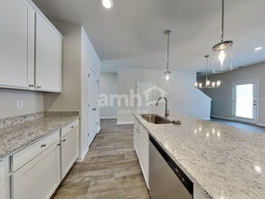 3264 Emberly Dr in Roebuck, SC - Foto de edificio - Building Photo