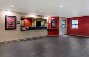 Furnished Studio-Orange County - Katella Ave. in Orange, CA - Building Photo - Building Photo