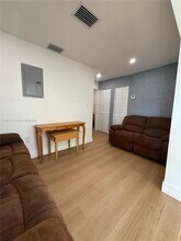 5666 Mayo St-Unit -1 in Hollywood, FL - Building Photo - Building Photo