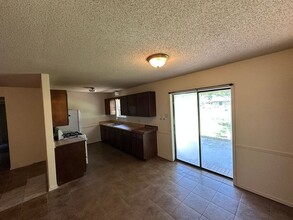 2107 E 15th St in Russellville, AR - Building Photo - Building Photo