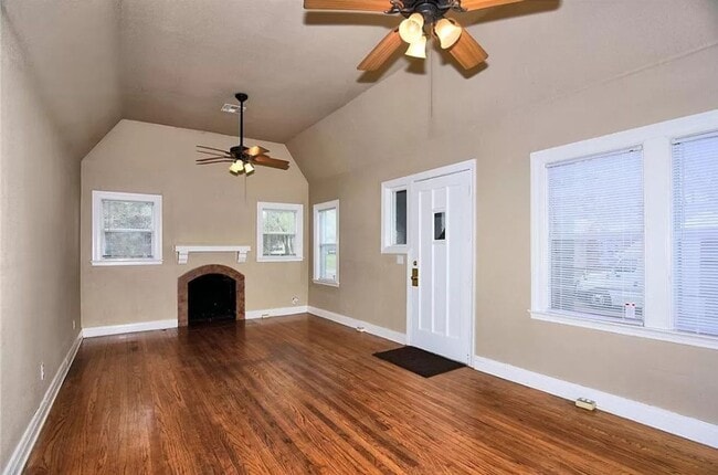 903 N Columbia Pl in Tulsa, OK - Building Photo - Building Photo