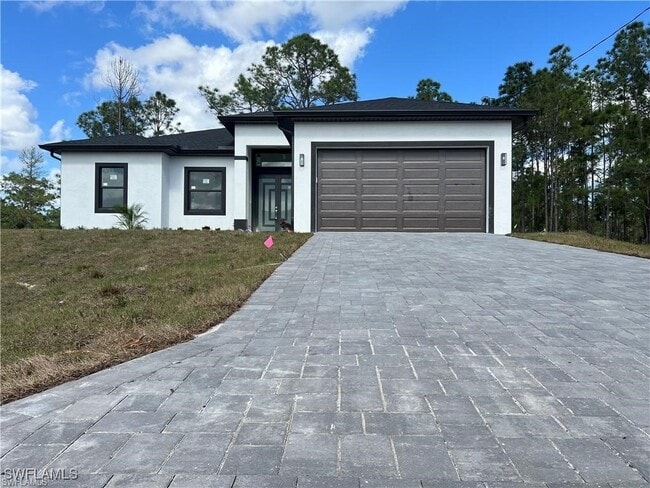 property at 1006 W 17th St