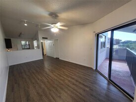 9921 Nob Hill Pl, Unit #9921 in Sunrise, FL - Building Photo