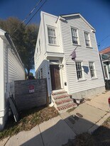 40 Poinsett St in Charleston, SC - Building Photo