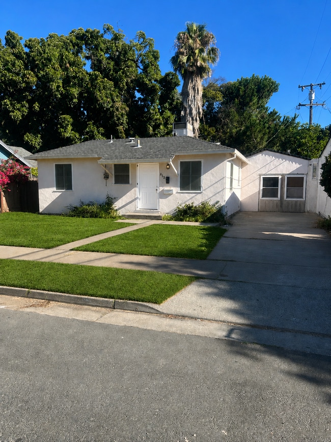 property at 2121 Raymond Ave