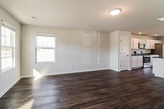 132 Tondee Wy in Midway, GA - Foto de edificio - Building Photo