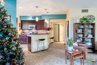 820 E Palm Canyon Dr in Palm Springs, CA - Building Photo - Building Photo