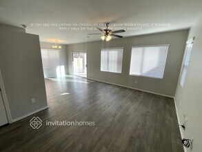 3933 W Irwin Ave in Phoenix, AZ - Foto de edificio - Building Photo