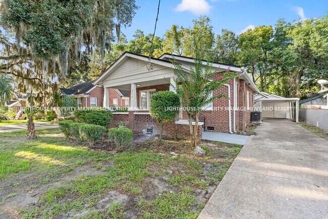 property at 274 W 62nd St