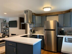 509 NE 127th St in Seattle, WA - Building Photo - Building Photo