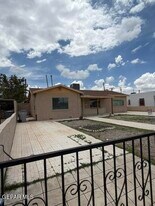 401 Ramona Ave in El Paso, TX - Building Photo