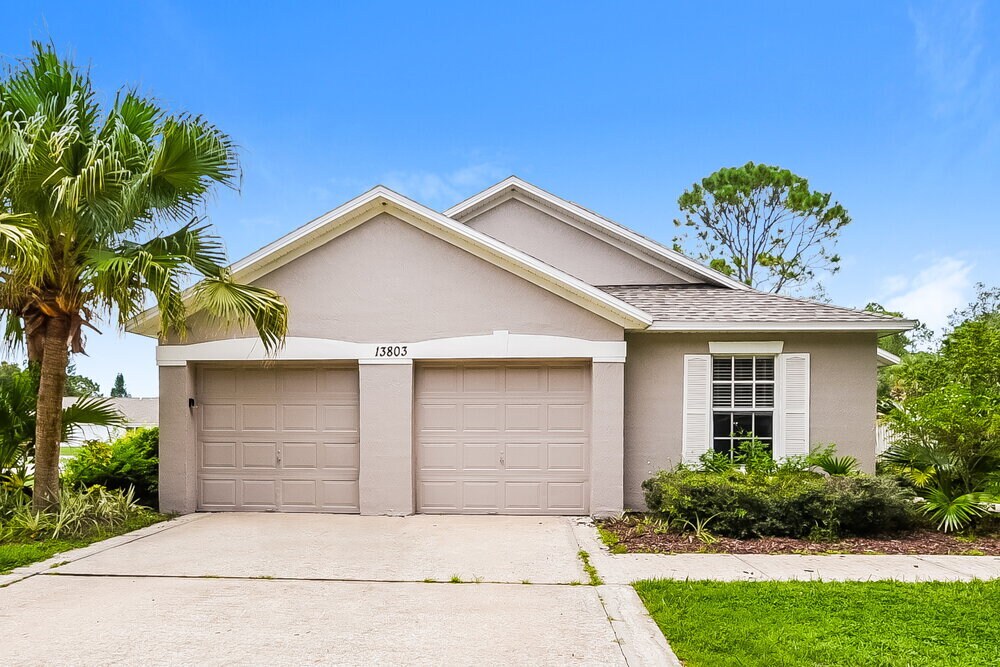 13803 Riverpath Grove Dr in Orlando, FL - Foto de edificio