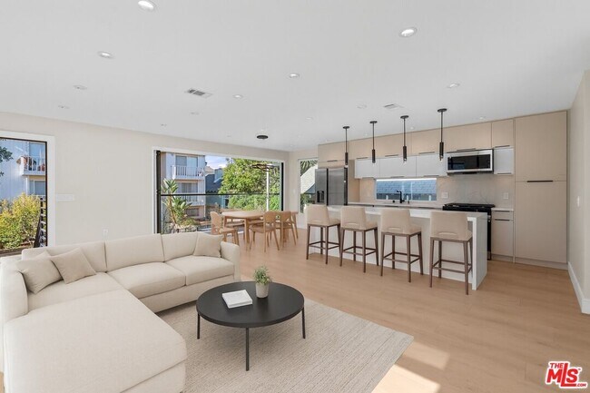 property at 38 Paloma Ave