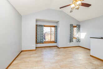 807 S Claremont Ave in Chicago, IL - Building Photo - Building Photo