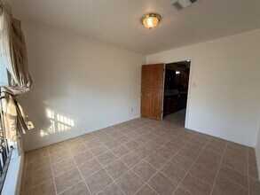 7325 Ley Rd in Houston, TX - Building Photo - Building Photo