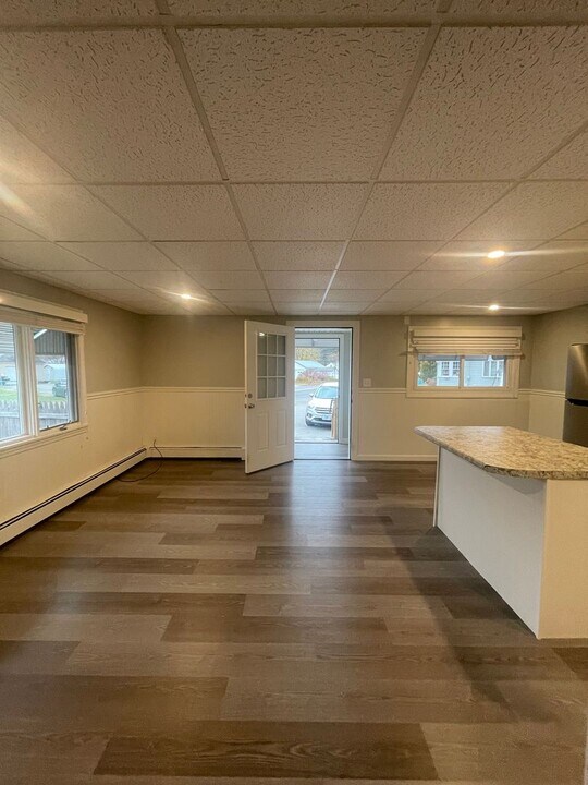 3 Hanson Ridge Rd in Sanford, ME - Building Photo