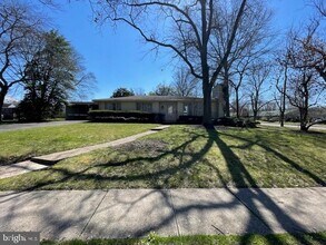 1406 Park Blvd in Cherry Hill Township, NJ - Building Photo - Building Photo