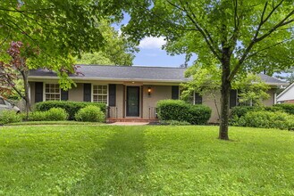 309 Greenbriar Rd in Lexington, KY - Building Photo - Building Photo