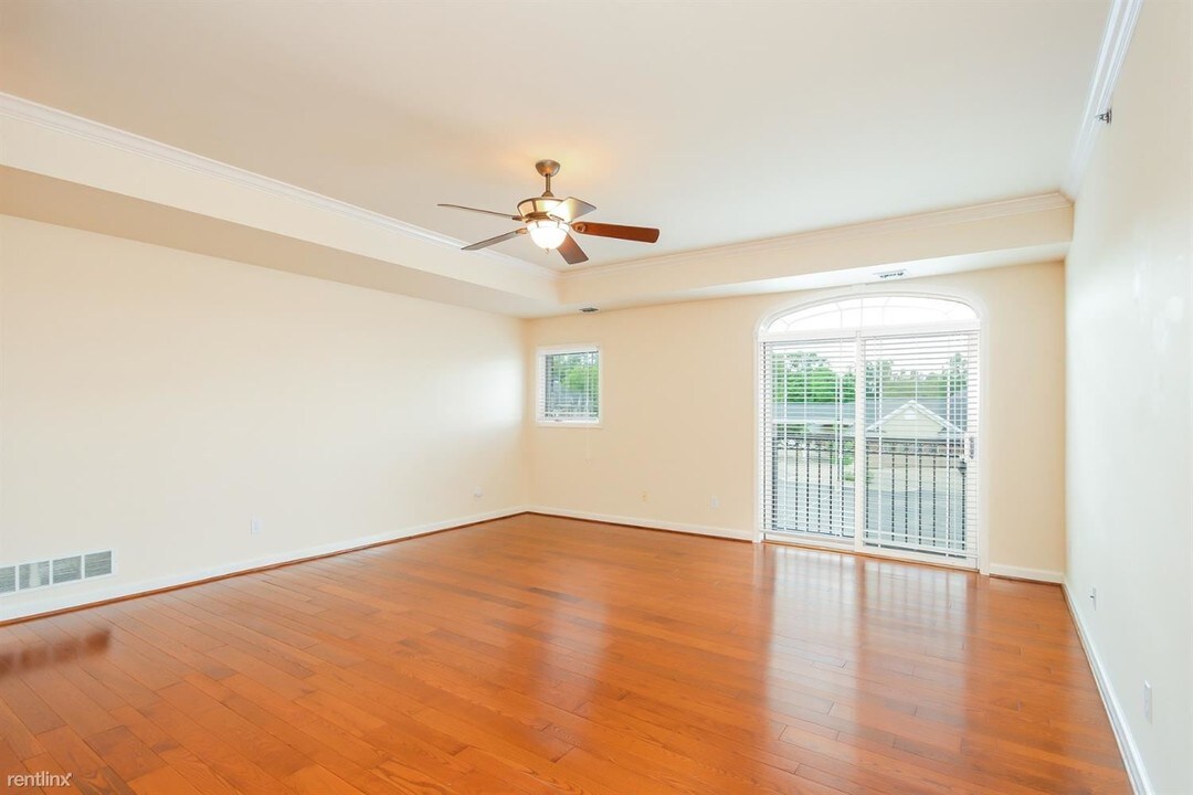 283 S Zeeb Rd-Unit -Unit 216 in Ann Arbor, MI - Building Photo