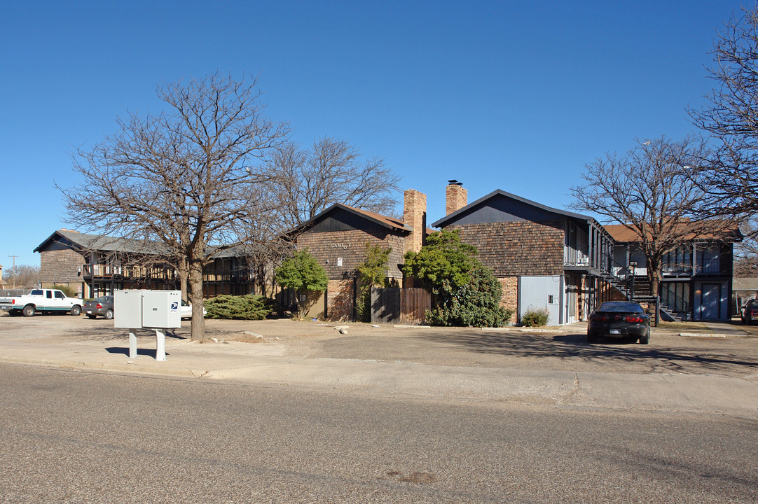 Camlot Apartments in Lubbock, TX - Foto de edificio