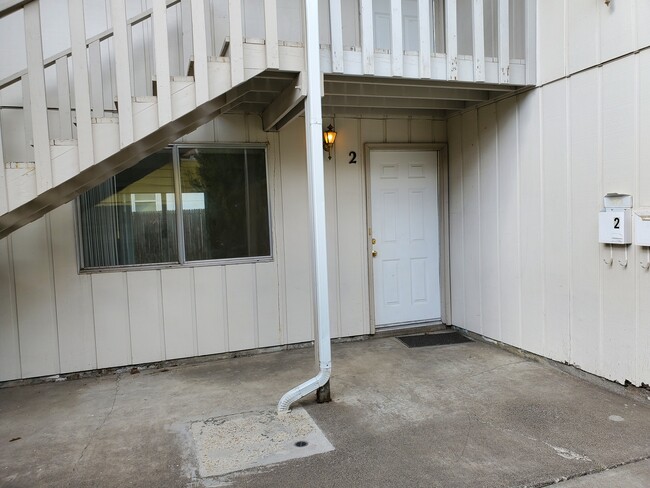 250 S Water Ave, Unit 2 in Idaho Falls, ID - Foto de edificio - Building Photo