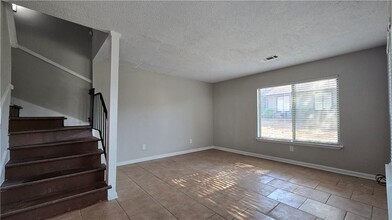 2747 Whitewater Ct in Austell, GA - Foto de edificio - Building Photo