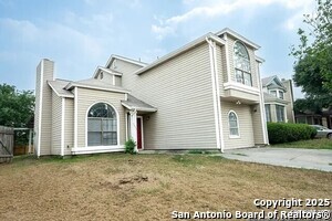 5990 Catalina Sunrise Dr in San Antonio, TX - Building Photo - Building Photo