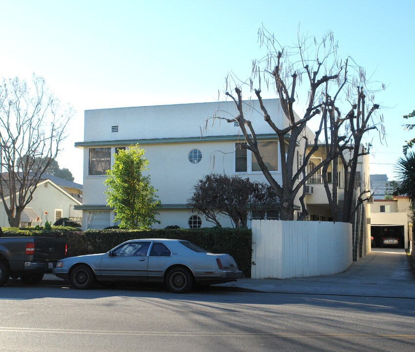 10900-10904 Camarillo St in North Hollywood, CA - Building Photo