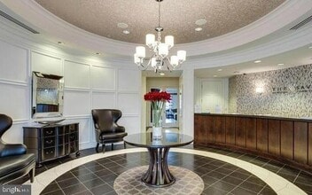 12000 Market St in Reston, VA - Building Photo - Building Photo