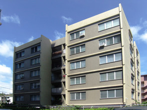 Hale Pomare in Honolulu, HI - Building Photo - Building Photo