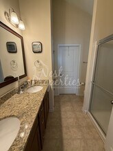 613 Finnegan Ln in West Columbia, SC - Building Photo - Building Photo