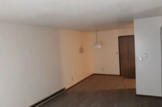 700 W Main St in Redkey, IN - Building Photo - Building Photo